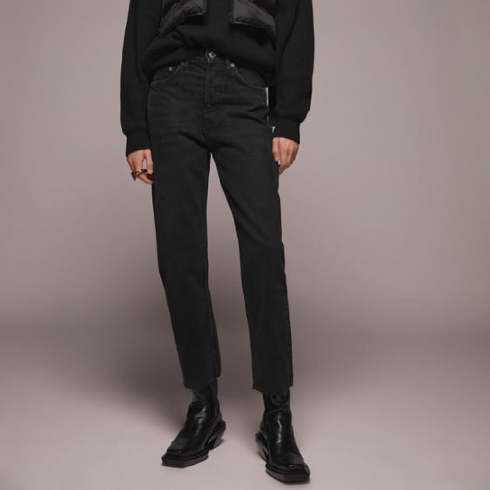 *NWT* Zara Hi-Rise Straight Leg Black Jeans